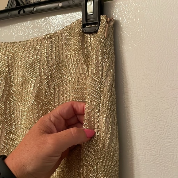 Zara NWT Large Gold Textured Tan Midi Skirt Slit Zipper - Picture 8 of 8